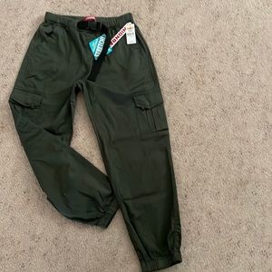 Olive -Unionbay, elastic waist, utility cargo jogger, thee cutest, 34L, Nw